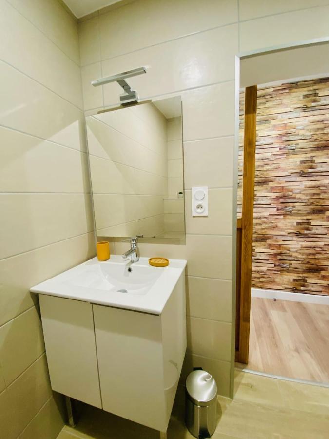 Apartamento L'Escale Cevenole - Terrasse Et Clim Nimes Exterior foto